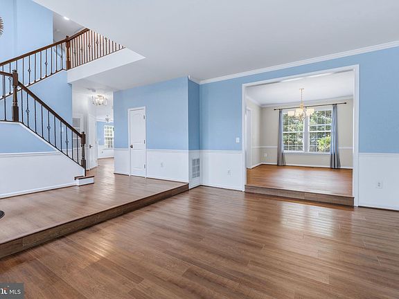4th image of 8466 Catia Ln