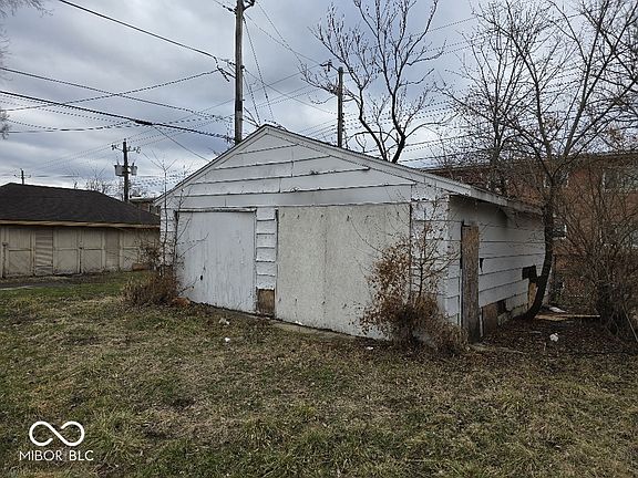 4th image of 4603-4605 E Washington St