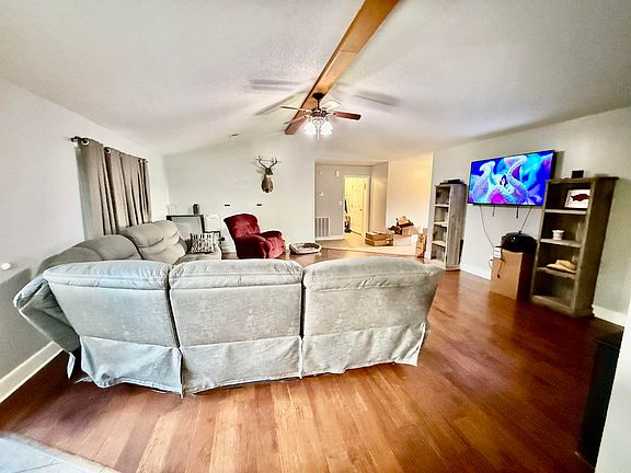 2nd image of 453 Skyline Dr