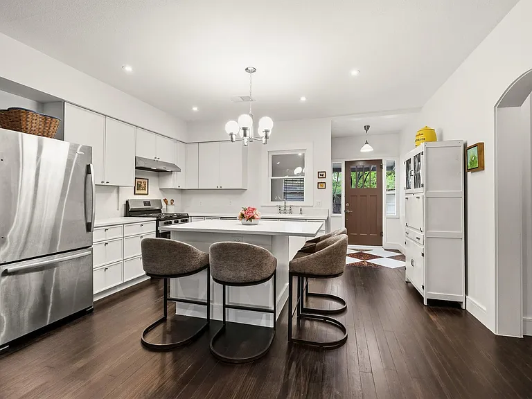 603 Crockett St — Photo 15