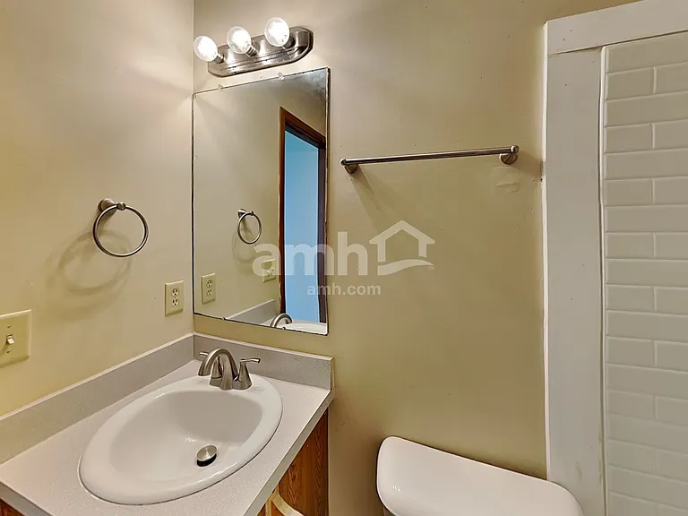 2759 Beal Dr — Photo 9