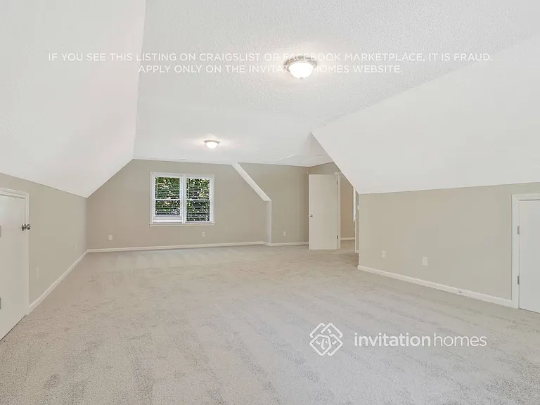306 Lake Swan Ct — Photo 20