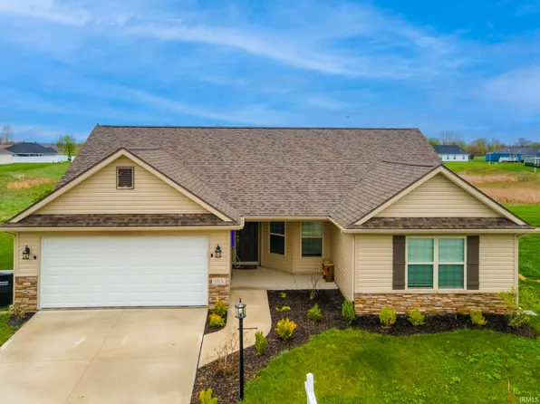 1113 N Franklin St, Garrett, IN 46738