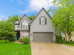 3919 SW Evergreen Ln, Lees Summit, MO 64082