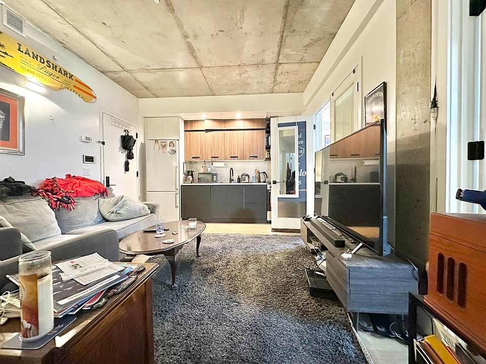 1st image of 152 Manhattan Ave APT 4A