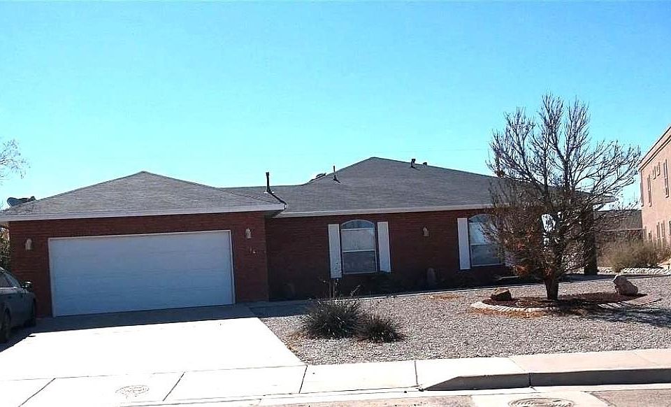 1st image of 2714 Birdie Loop