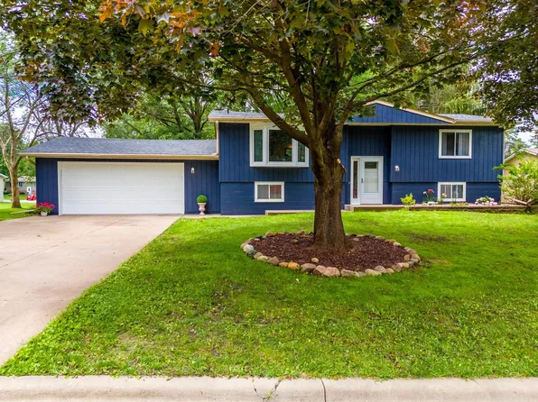 8087 Cloman Ave, Inver Grove Heights, MN 55076