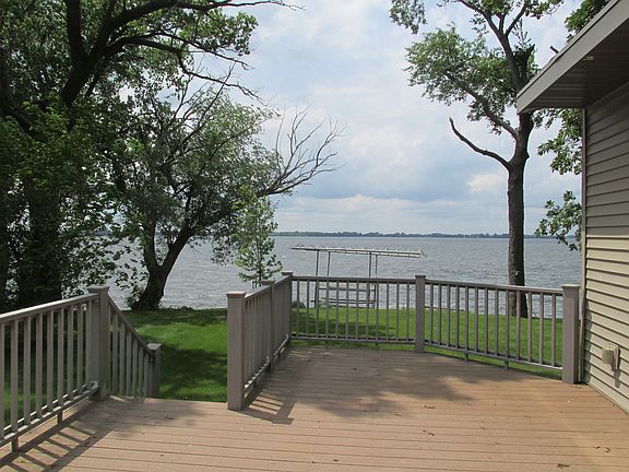 5th image of 1000 Lake Shore Dr