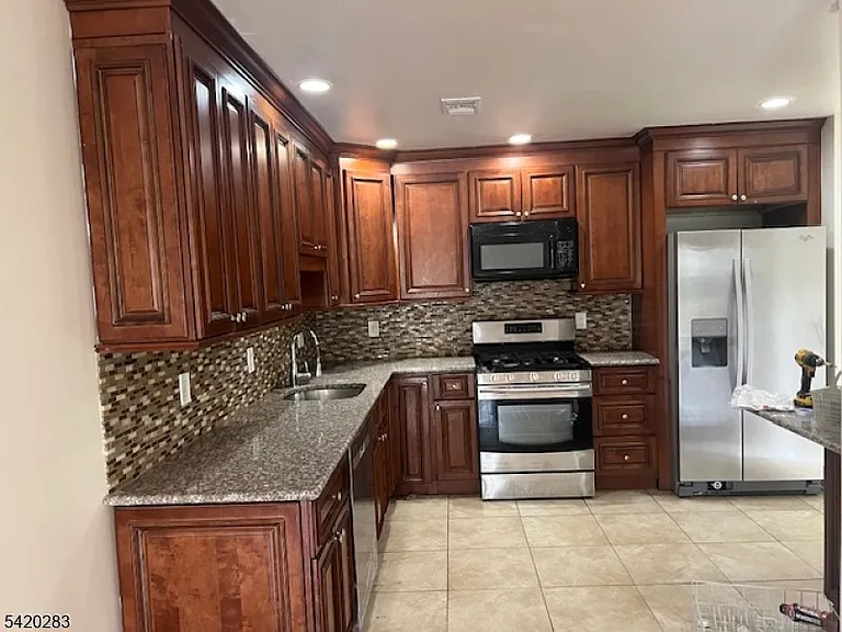6 Boyard Ct — Photo 5