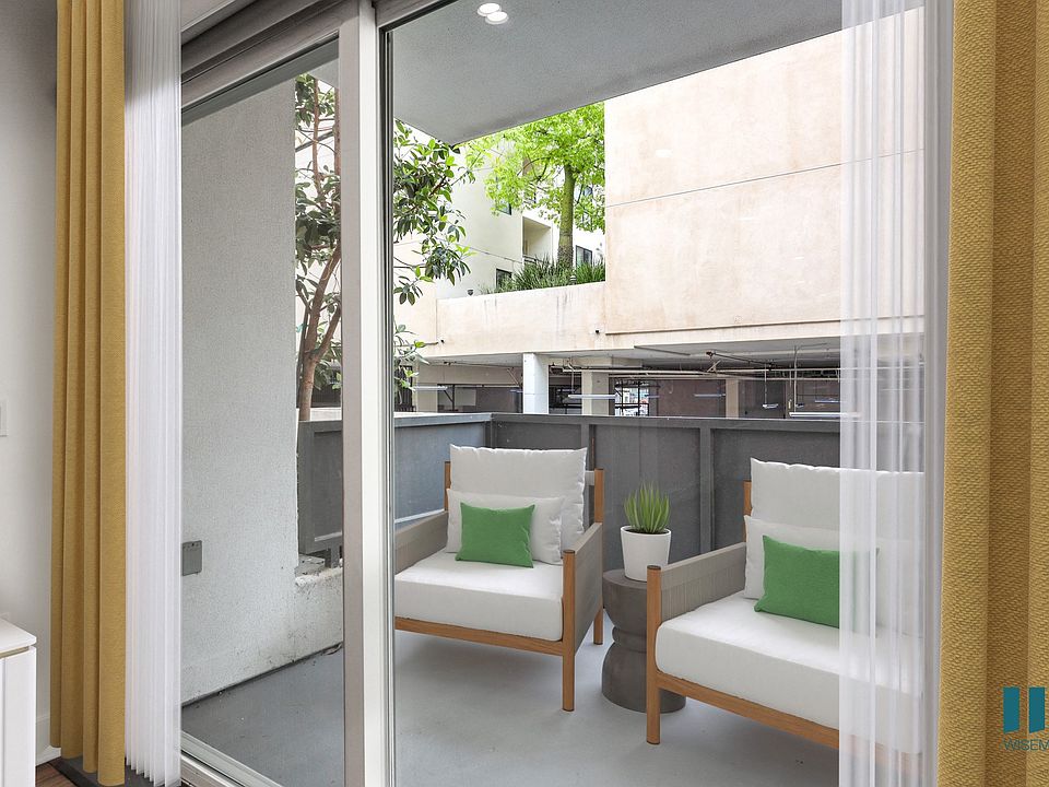 Large-Size Patio
