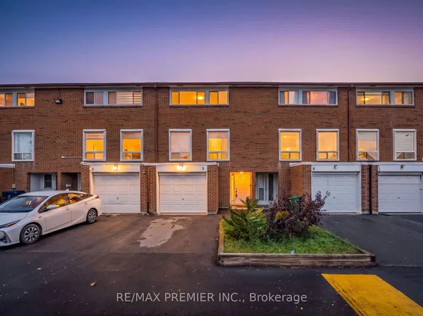 3 Kendleton Dr #5, Toronto, ON M9V 1T6