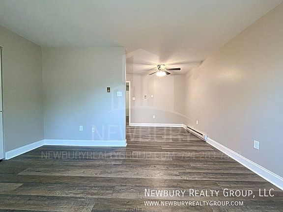 3rd image of 36 Sunbury Est