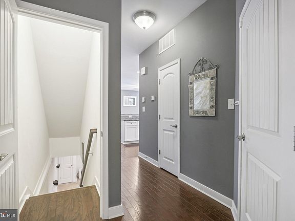 4th image of 101 Wye Oak Dr