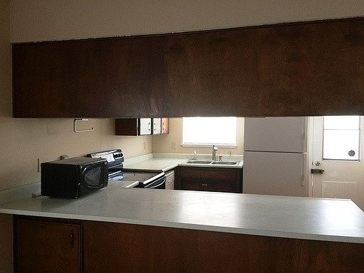 3rd image of 3544 Madrid St