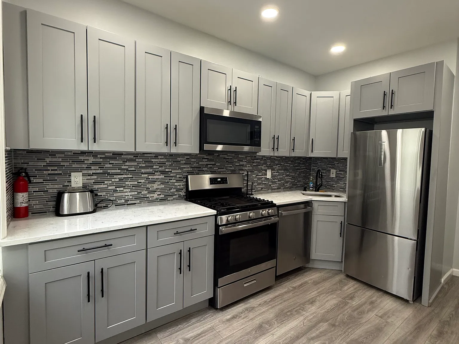 321 Park Ave — Photo 1
