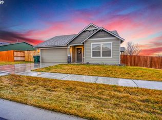 2318 NW Eucalyptus Dr, Hermiston, OR 97838