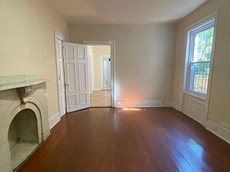 3723 Spring Garden St #1R — Photo 1