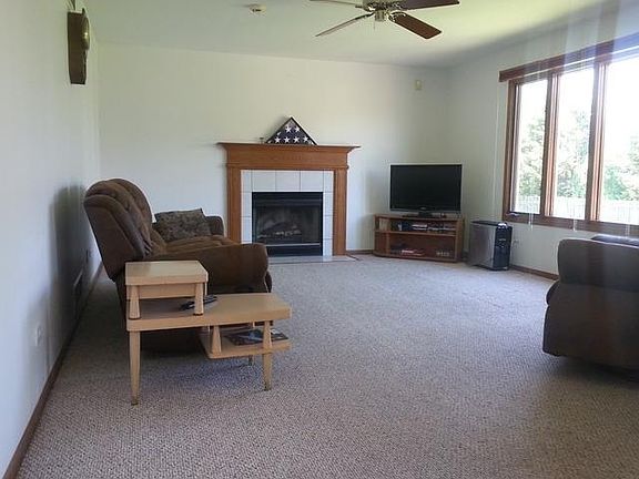 4th image of 24935 Blakely Dr