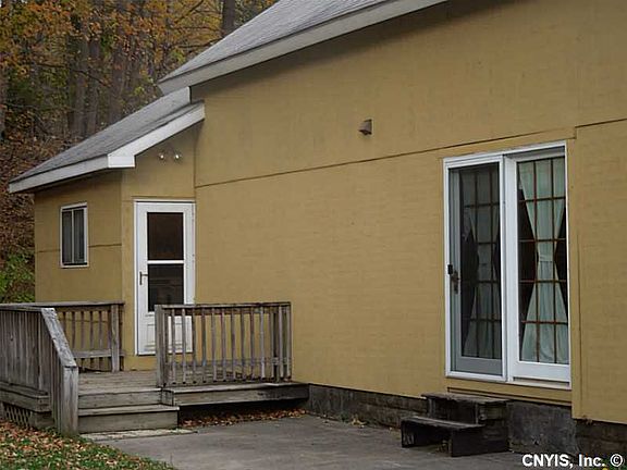 2nd image of 4289 Locust Ave
