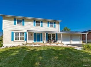 475 Ivywood Dr, Ballwin, MO 63011