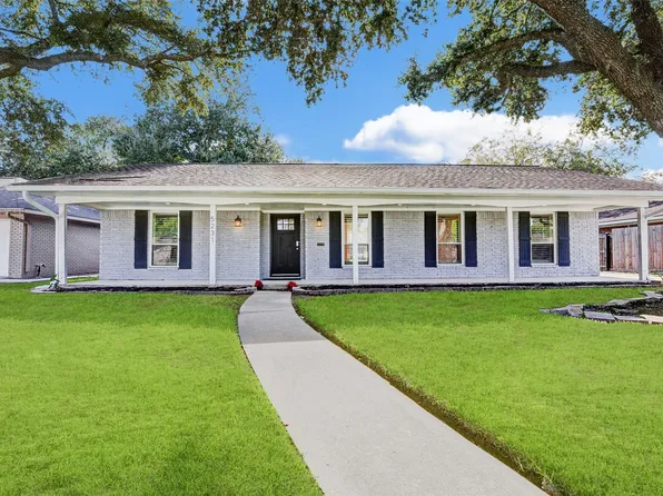 5231 Benning Dr, Houston, TX 77035
