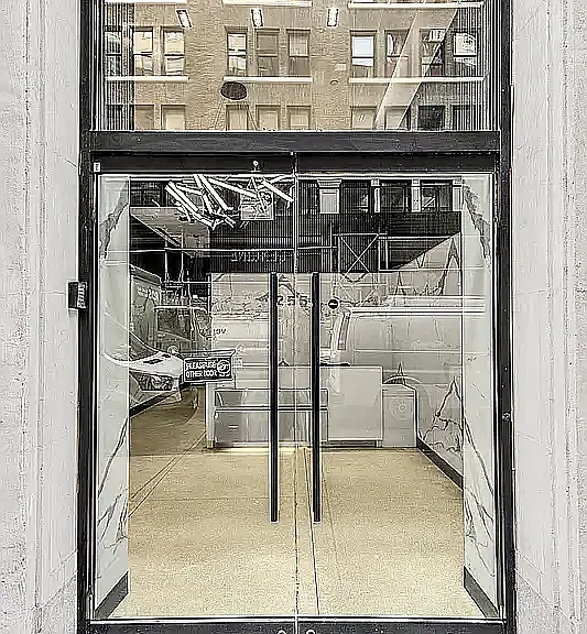 255 W 36th St #1007 — Photo 11