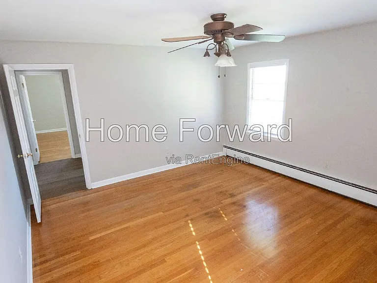 517 N 3rd St — Photo 32