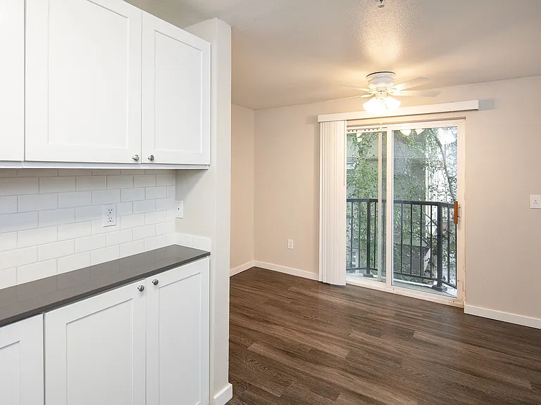 Raleigh Ridge — Photo 18