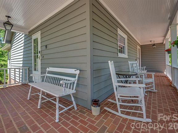 4th image of 138 Blue Ridge Dr