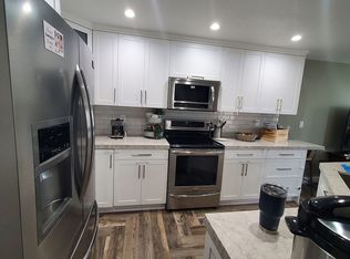 16561 SW 48th Ter, Miami, FL 33185