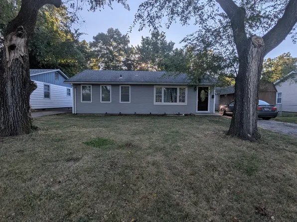 405 W Lake Shore Dr, Springfield, IL 62703