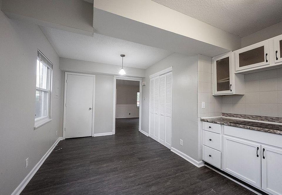 1st image of 3212 Lupine Dr