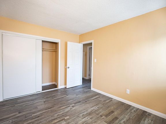 4th image of 14719 S Berendo Ave #5