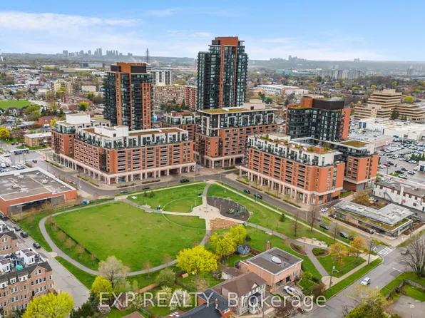 830 Lawrence Ave W #729, Toronto, ON M6A 0B6