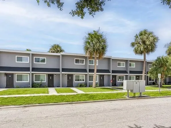 825 E UNIVERSITY BOULEVARD, MELBOURNE, FL 32901