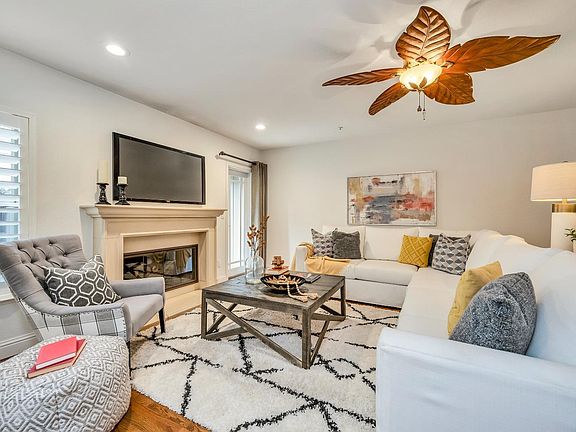 3rd image of 3308 Carmel Drive