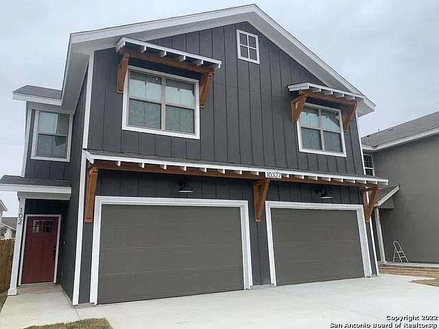 3 bed, 2.5 bath, 1218 sqft, $1,595 — Photo 2