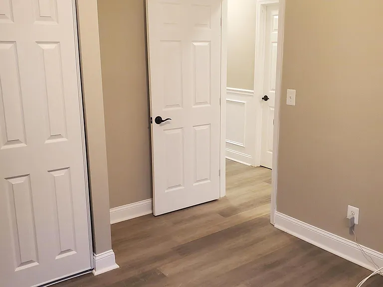 17 W Talbott St #B — Photo 14