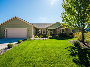 27 Club House Dr, Sheridan, WY 82801
