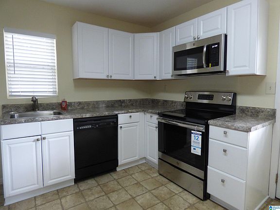 4th image of 149 Daly St