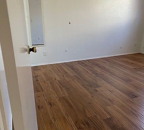 4th image of 10480 Brookhurst Ave