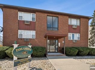 747 Riverside Ave APT A1, Lyndhurst, NJ 07071