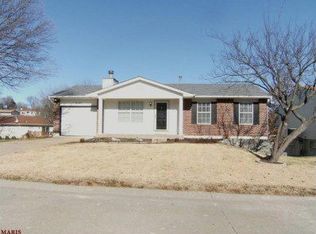 2125 Westmoreland Dr, Imperial, MO 63052