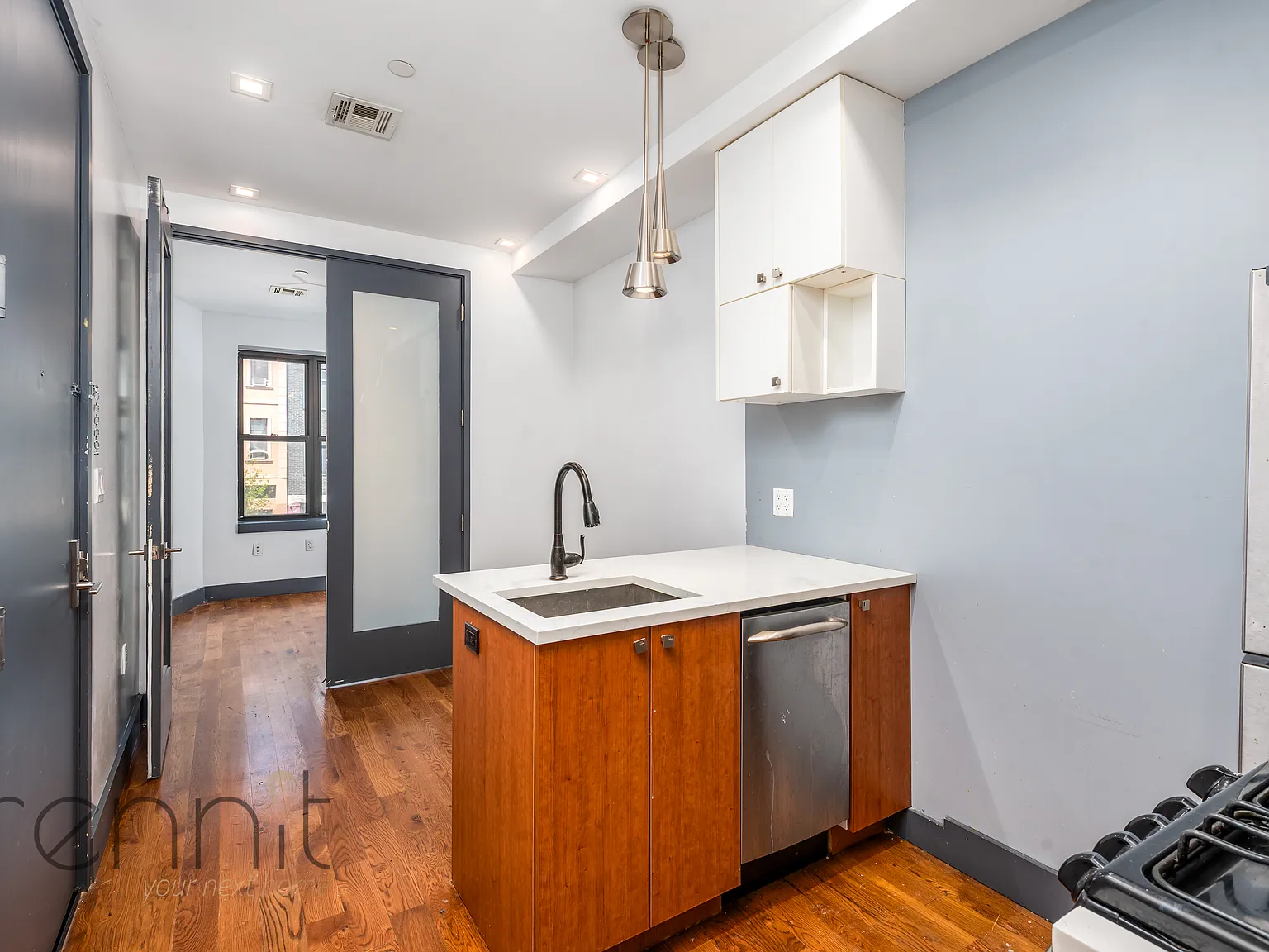 174 Knickerbocker Avenue — Photo 2