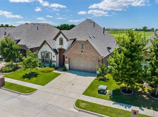 713 Jet Ct, Heath, TX 75126