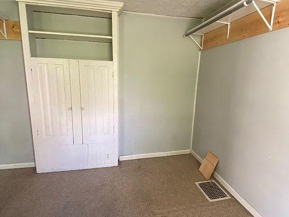 2nd image of 227 W Maple St