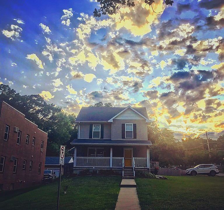 2nd image of 2210 Woodland Ave