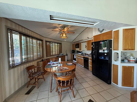 3rd image of 485 Russwood Dr