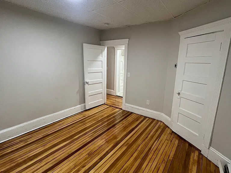 526 Western Ave #11 — Photo 6