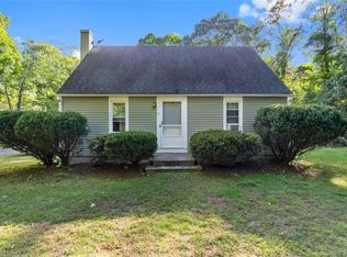 14 Falls River Cir, Ivoryton, CT 06442